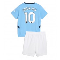 Stroje piłkarskie Manchester City Jack Grealish #10 Koszulka Podstawowej dla dzieci 2024-25 Krótki Rękaw (+ szorty)